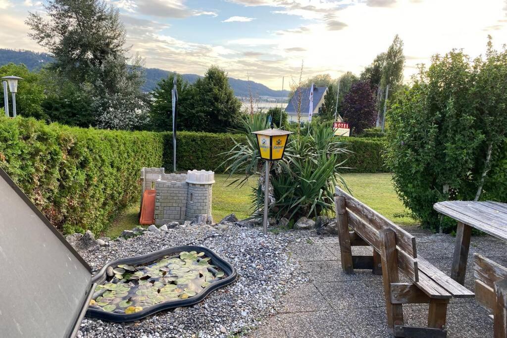 Die Seeblume - Ferienwohnung Mit Pool Und Seeblick Bodman-Ludwigshafen Εξωτερικό φωτογραφία